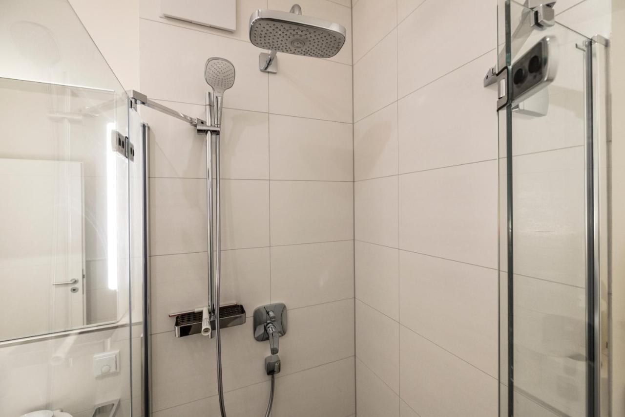 Welcome To Paradies - Ferienwohnung Von Privat 康斯坦茨 外观 照片